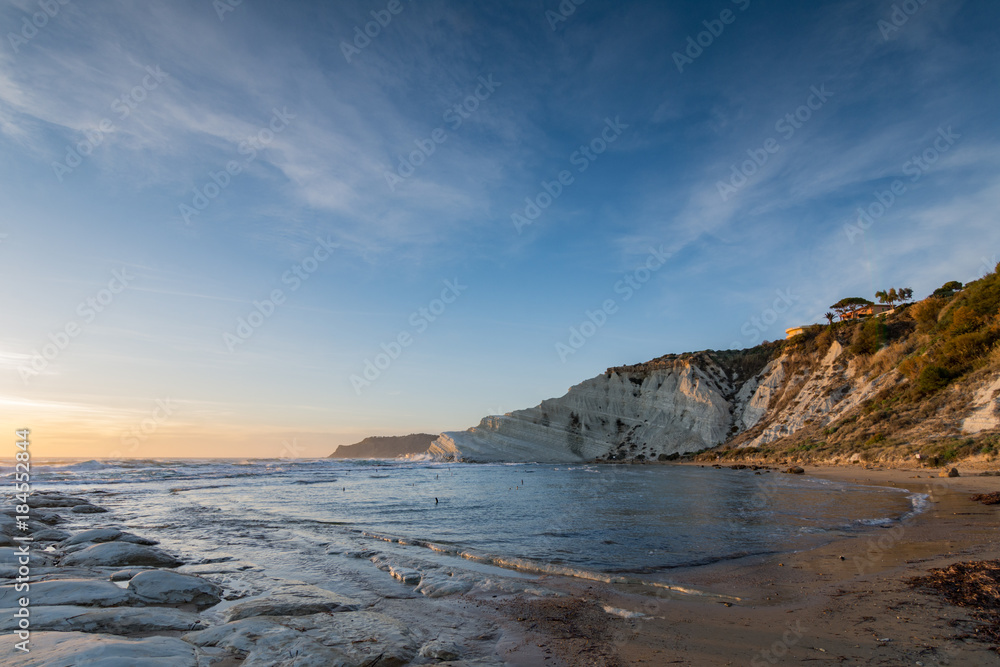 La Scala dei Turchi al crepuscolo, Sicilia La Scala dei Turchi al crepuscolo, Sicilia