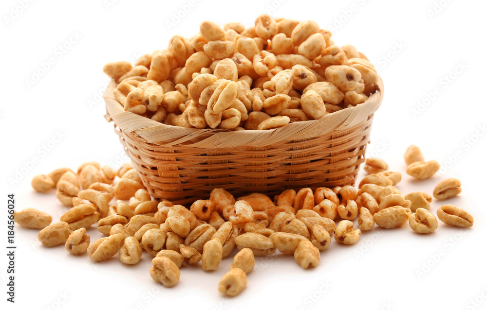 Golden puffed wheat Golden puffed wheat