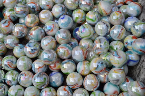 Canicas, bolas de cristal de colores