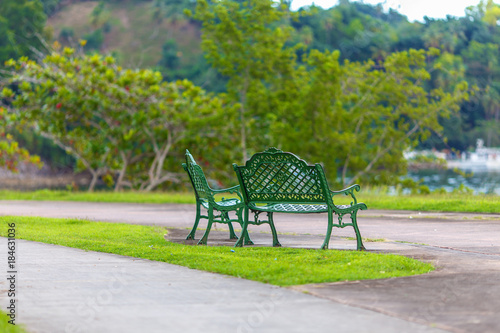 Fototapeta Naklejka Na Ścianę i Meble -  green benches in the Park