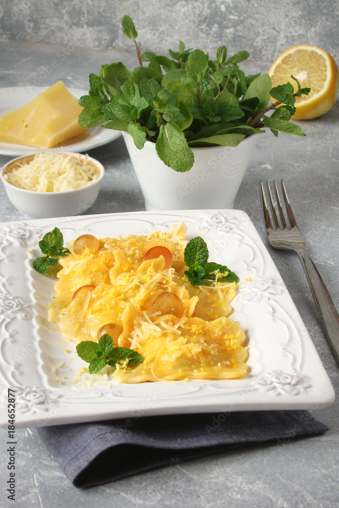 Ravioli with cheese Ricotta, Parmesan, spinach and lemon zest Ravioli with cheese Ricotta, Parmesan, spinach and lemon zest