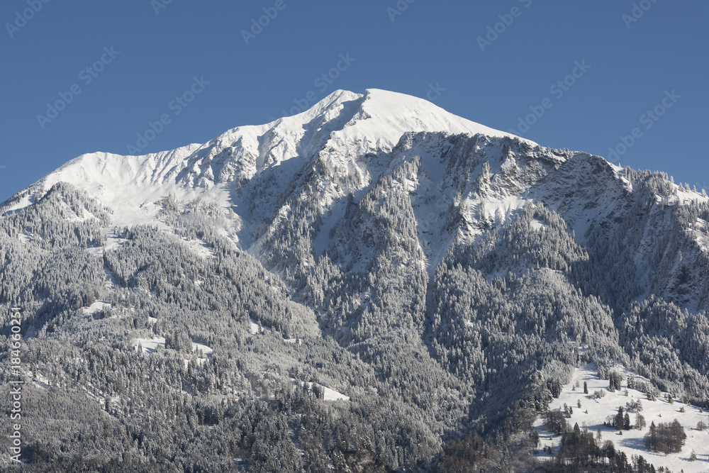 Berggipfel im Winter