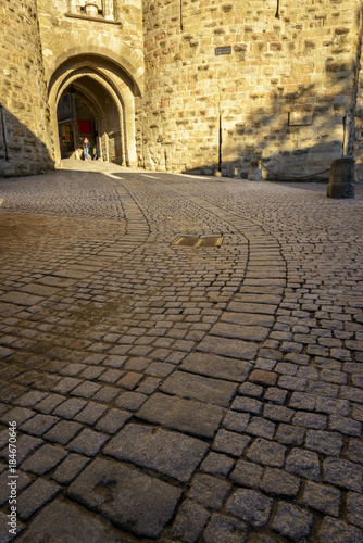 Puerta de entrada a la ciudad vieja de Carcassonne. Francia