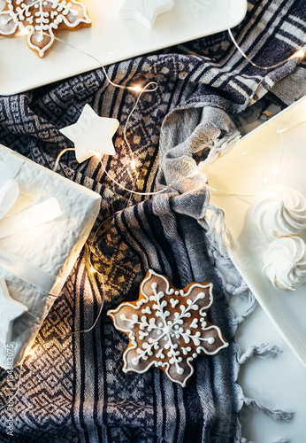 Fototapeta Naklejka Na Ścianę i Meble -  White Christmas gifts and decorations, presents and sweet ginger