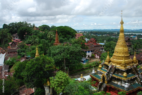 Pagode Kyaikthanlan  Mawlamyine  Birmanie