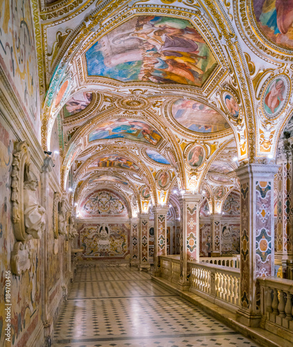 Canvastavla The colorful Crypt in the Duomo of Salerno, Campania, Italy.