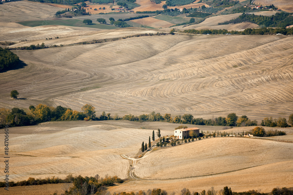 Obraz premium Beautiful rural landscape, Tuscany in sunny autumn day
