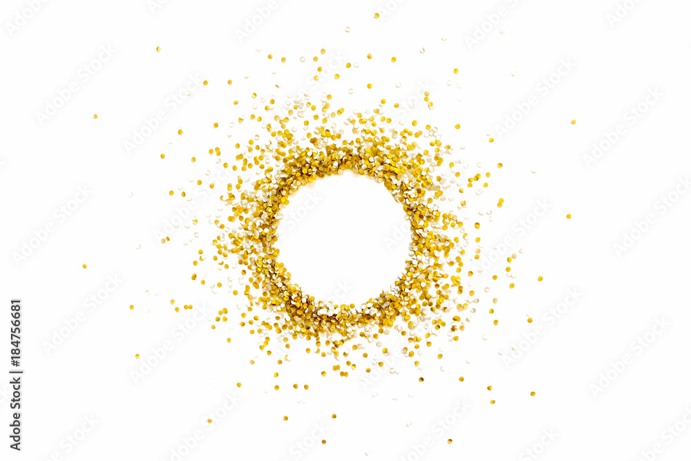 Golden shiny confetti on a white background. Round frame made of confetti. Festive confetti. - obrazy, fototapety, plakaty 