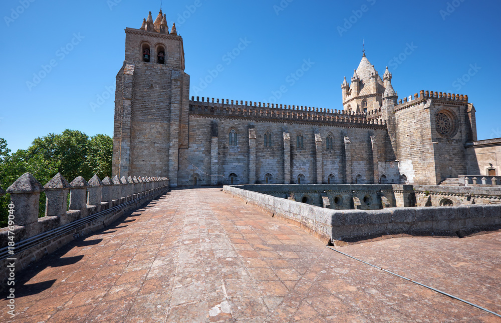 The view of Cathedral (Se) of Evora from the roof of the cloister. Evora. Portugal.
