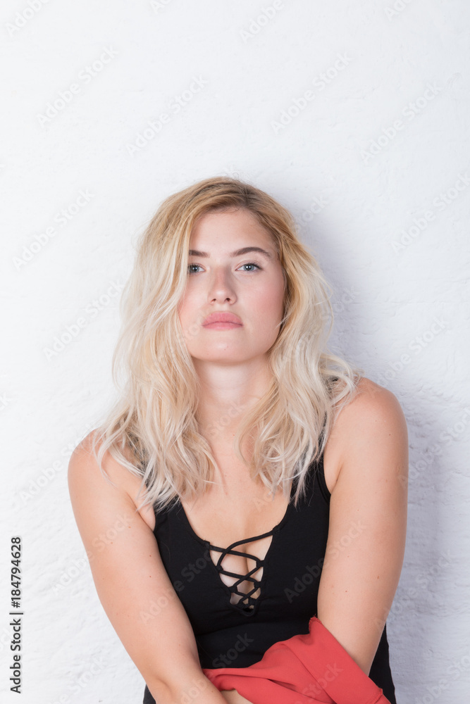 Fototapeta premium Model im Body blond