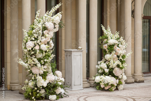 wedding ceremony, decor, flowers, arch
