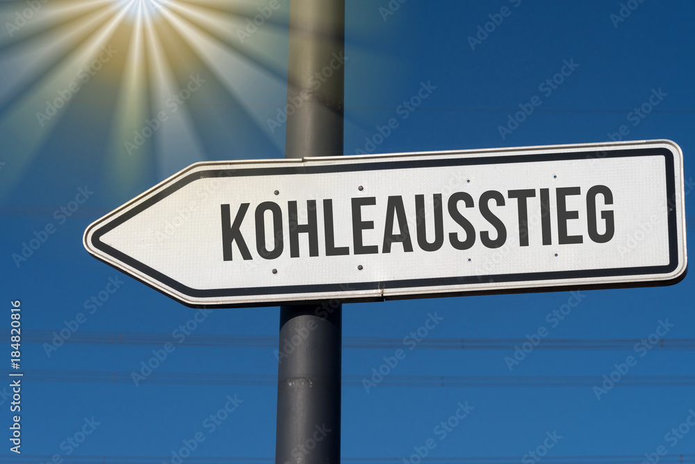Ein Wegweiser Pfeil in Richtung Kohleausstieg Ein Wegweiser Pfeil in Richtung Kohleausstieg