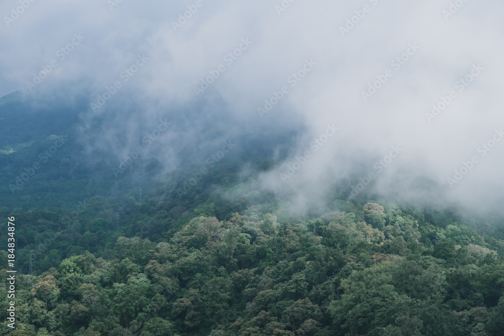 See in den Wolken auf Bali, Indonesien