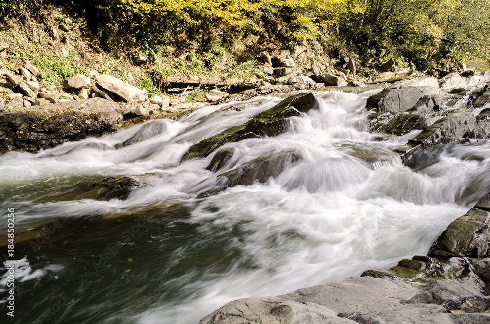 Naklejka premium wodospad Bieszczady