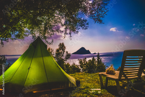 tent in the night 
