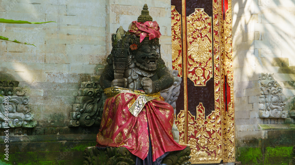 バリ ウブド王宮 獅子 BALI Ubud royal palace guardian lions バリ ウブド王宮 獅子 BALI Ubud royal palace guardian lions
