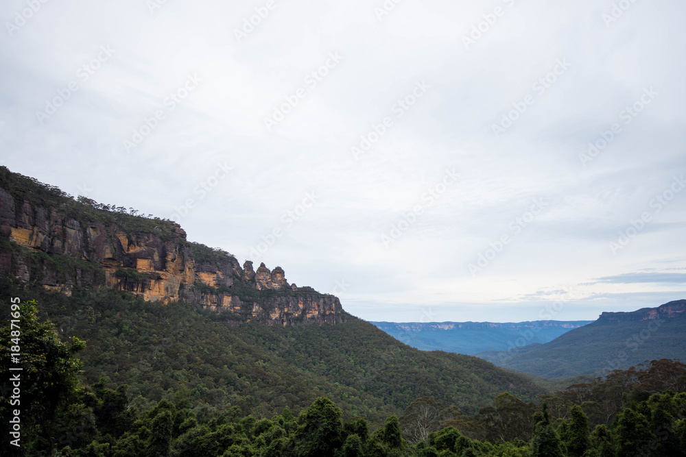 Naklejka premium three sisters in blue mountain