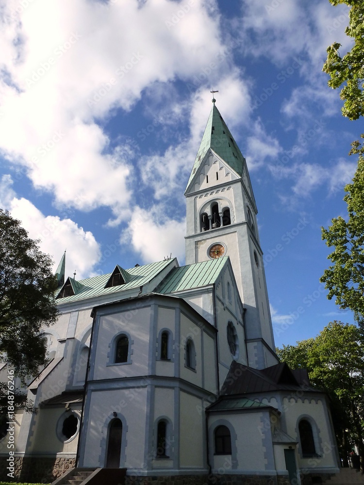 Fototapeta premium Кирха памяти королевы Луизы/ Калининградский областной театр кукол