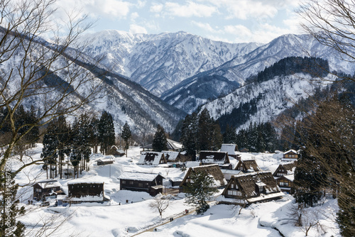 冬の五箇山 Gokayama © ginR
