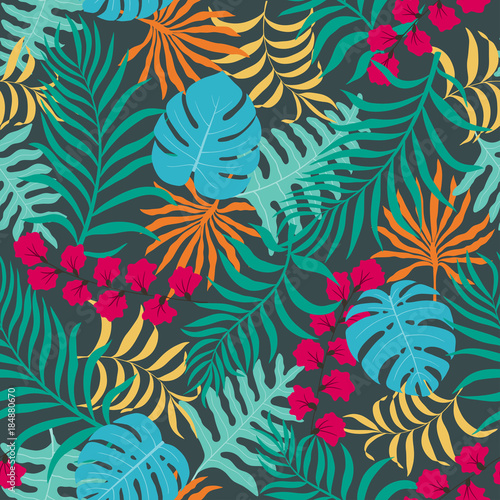 Tropical background with palm leaves. Seamless floral pattern. Summer vector illustration