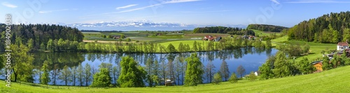 der herrlich gelegene Schleinsee nahe Kressbronn am Bodensee