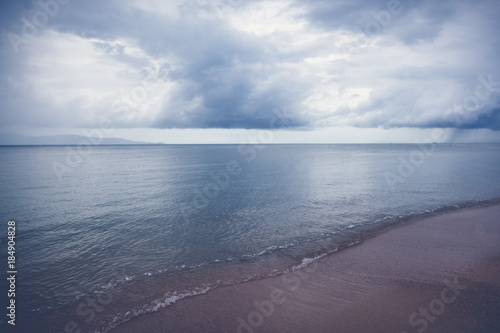 Fototapeta Naklejka Na Ścianę i Meble -  sea coast in cloudy weather, beautiful sea stunning dramatic scenery