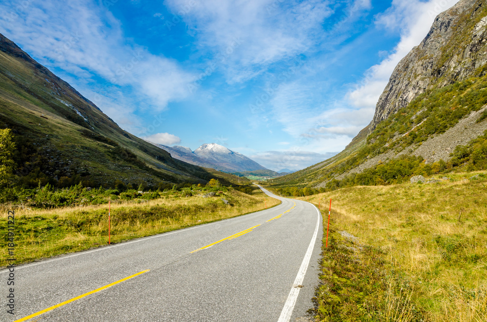 Fototapeta premium Road in mountain