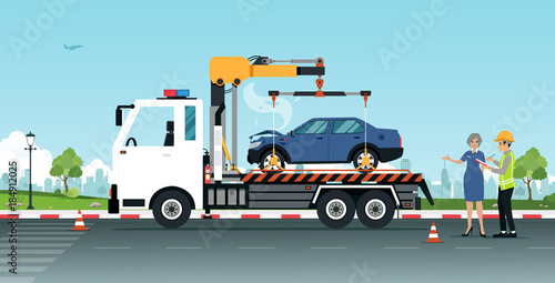 Roadside Assistance with Insurance Company Employees Get a Car to Repair