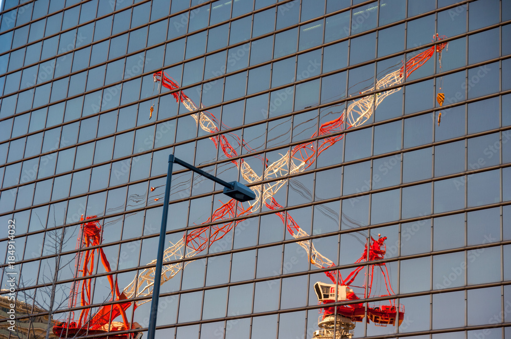 Fototapeta premium 鏡の中は工事中