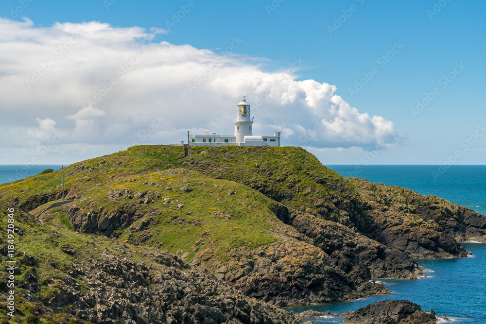 Strumble Head Lighthouse near Goodwick, Pembrokeshire, Dyfed, Wales, UK