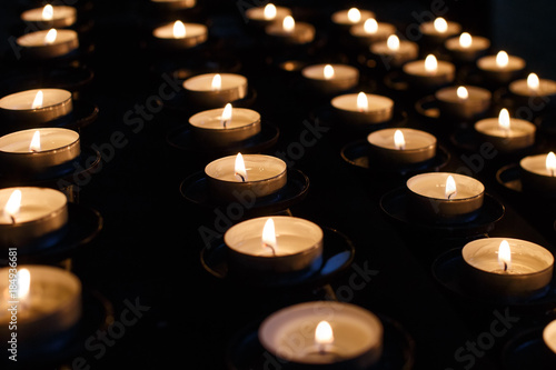 Tablou pe pânză candles in memory of the dead