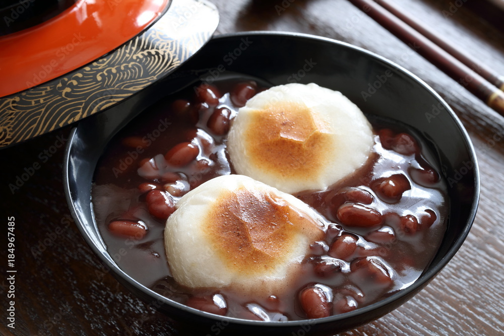 お汁粉 Sweet Red Bean Soup With Rice Cake Stock Photo Adobe Stock