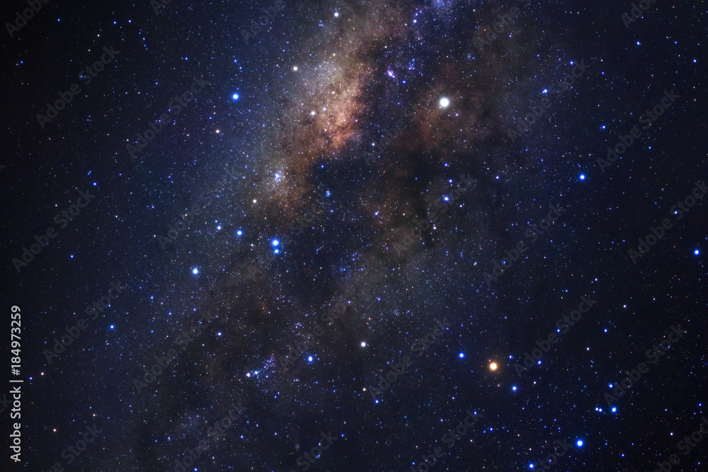 Obraz premium Milky way galaxy with stars and space dust in the universe