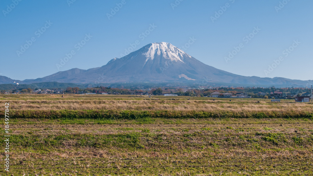 日本、鳥取県、大山、伯耆富士、冬、絶景、田園風景