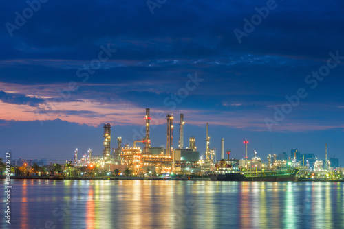 Landscape of Oil Refinery Plant and Manufacturing Petrochemical at Twilight Sunset Scenic View, Industry of Power Energy and Chemical Petroleum Product Factory. Building of Chemical Production Line © Maha Heang 245789