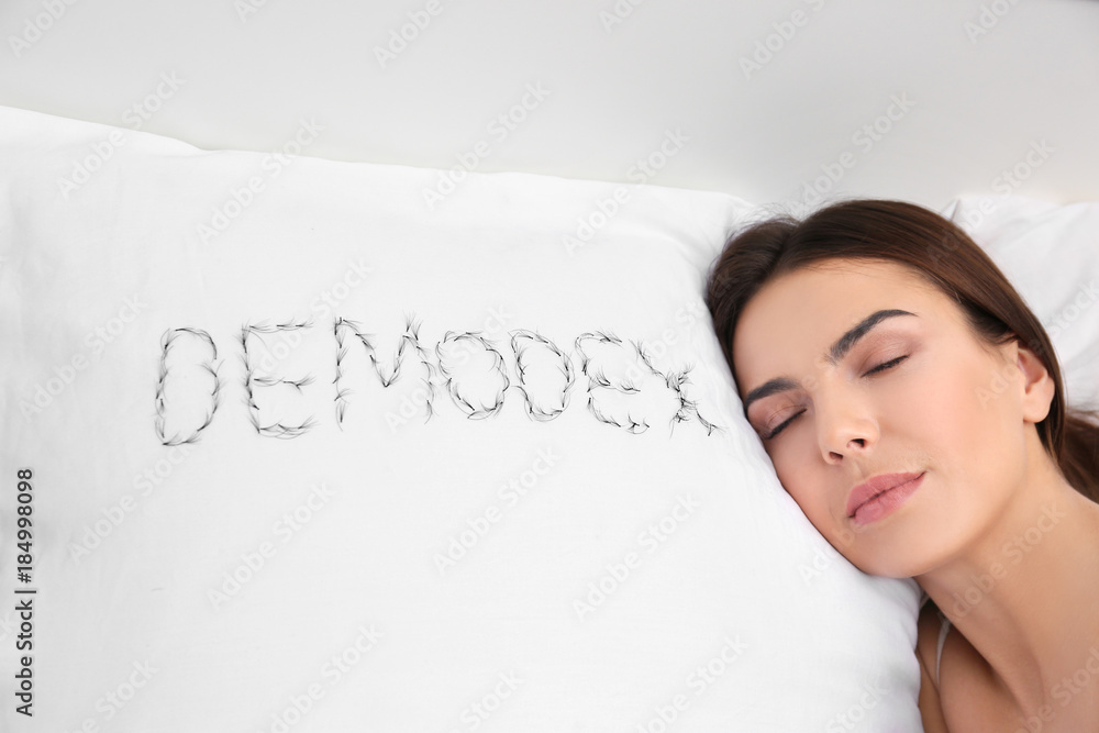 Obraz premium Sleeping woman and word 