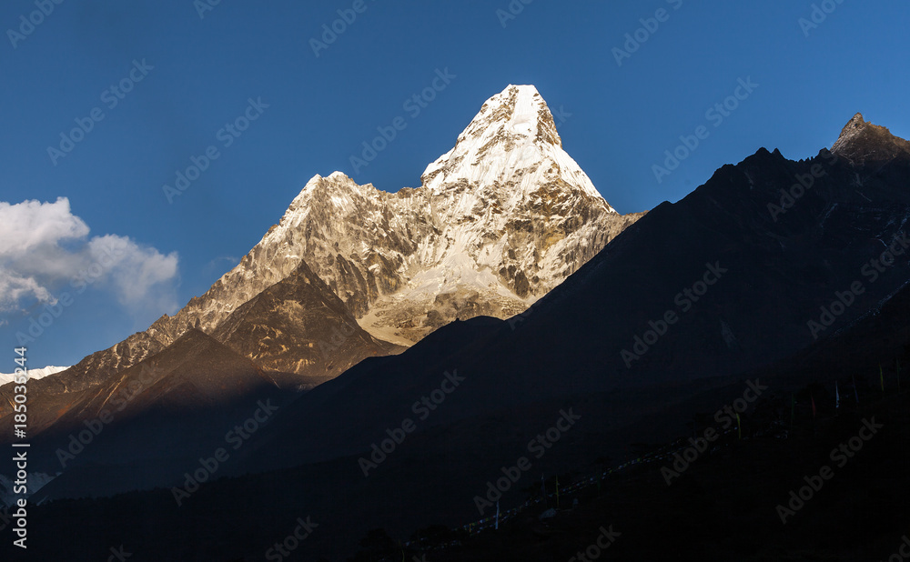 Mt. Ama Dablam in the Everest Region of the Himalayas. Nepal
