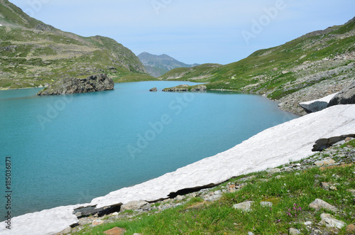 Россия, Западный Кавказ, Имеретинское озеро в Кавказском биосферном заповеднике в августе