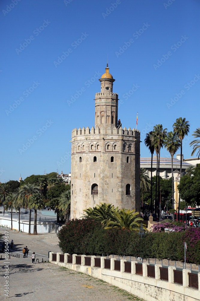 Wahrzeichen Torre de Oro - Goldener Turm