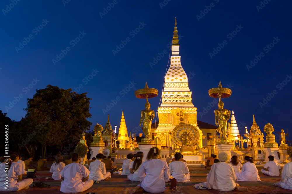 Fototapeta premium Nuns are meditating