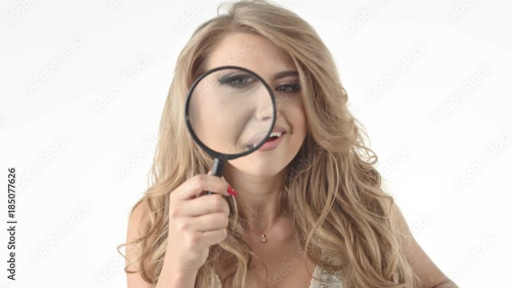 Alluring blonde using the magnifer Alluring blonde using the magnifer