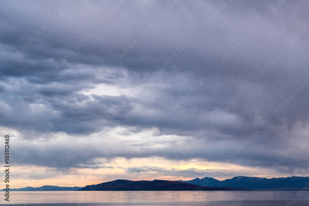 Cloudy evening at Lake Hovsgol