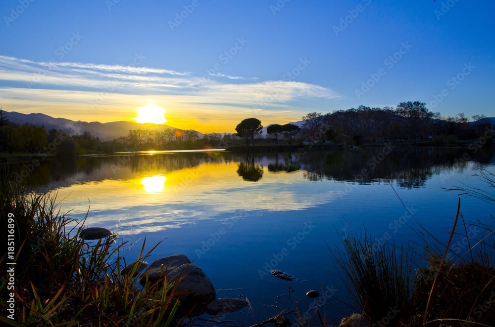 Naklejka premium Sunset
