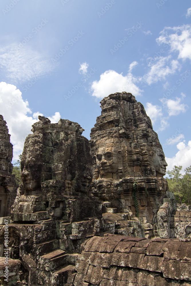 Angkor Thom : Traces of the Khmer civilization

