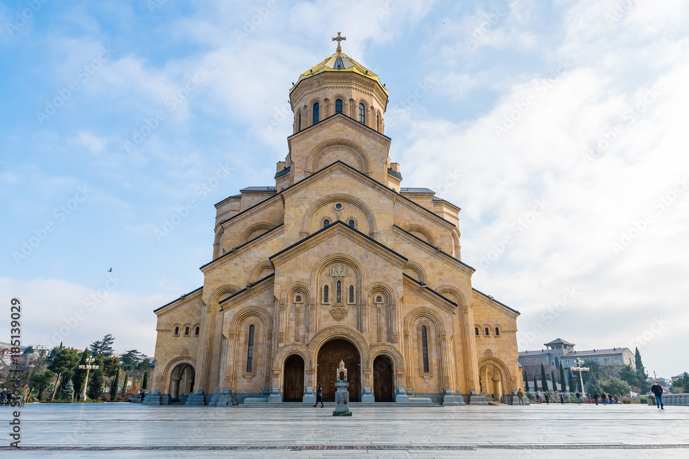 Obraz premium TBILISI, GEORGIA - DEC.10, 2017 : Holy Trinity Cathedral of Tbilisi