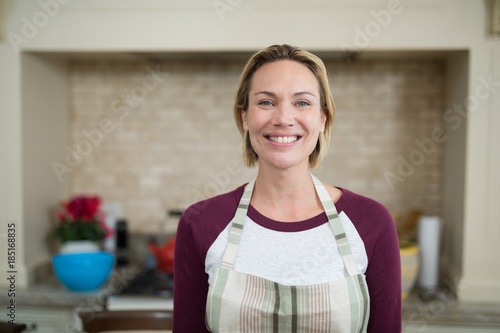 Woman standing in the kitchen
