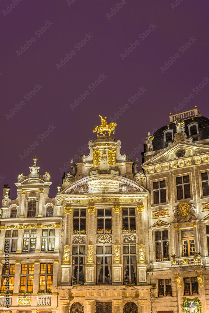 Fototapeta premium Guildhalls on Grand Place in Brussels, Belgium.