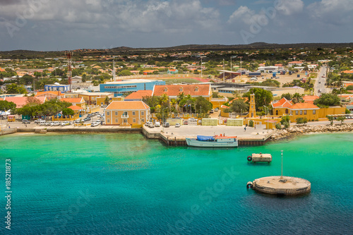 Fototapeta Naklejka Na Ścianę i Meble -  Arriving at Bonaire