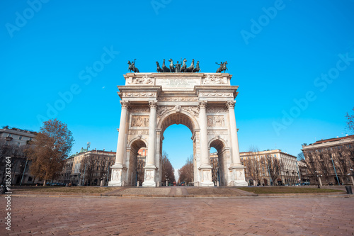 Fototapeta Naklejka Na Ścianę i Meble -  Historical marble arch Arco della Pace, Sempione square, Milan, Lombardy, Italy