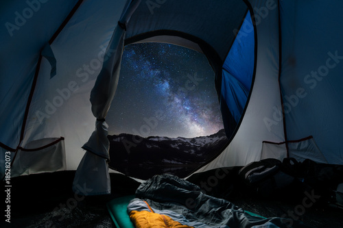 Dormire sotto un manto di stelle